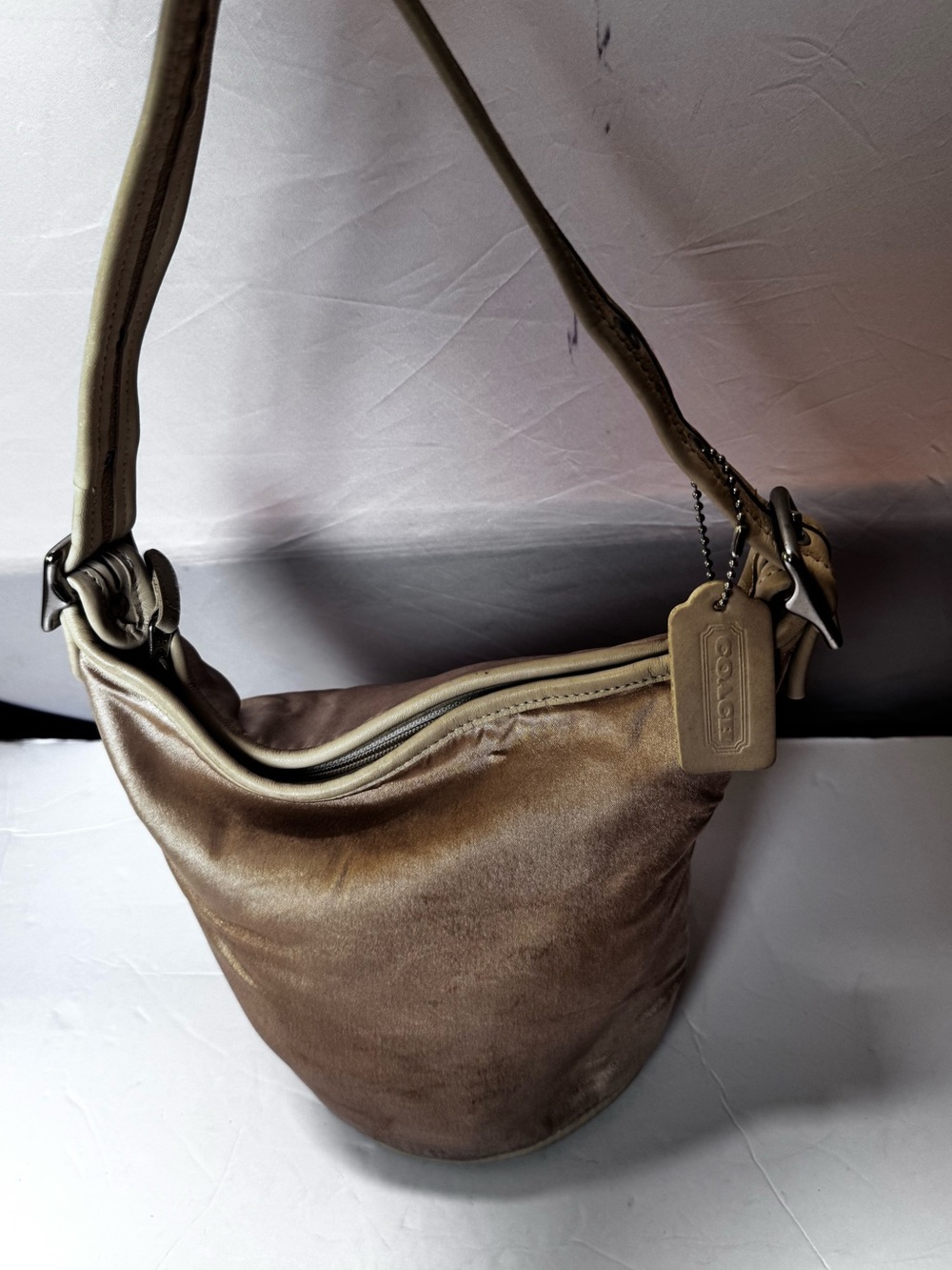 COACH Vintage ‘90s Citrine Satin Leather Hobo Shoulder Bucket Bag L7X6100 Silver - Picture 7 of 16